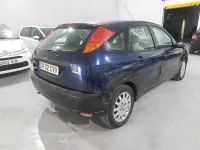 Usado Ford Focus Trend 115 CV (84 kW) 2004 Azul
