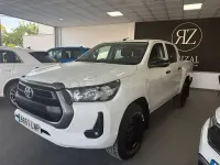 Usado Toyota HiLux Plus 150 CV (110 kW) 2021 Blanco Pickup/Camioneta