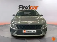 Usado Hyundai Kona 120 CV (88 kW) 2022 Gris SUV