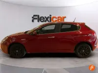 Usado Alfa Romeo Giulietta 120 CV (88 kW) 2017 Rojo Utilitario