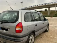 Usado Opel Zafira Elegance 100 HP (73 kW) 2002 Cinzento Monovolume