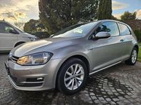 Usado VW Golf VII 125 HP (91 kW) 2016 Cinzento Sedan