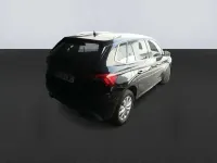 Usado Skoda Kamiq 95 CV (69 kW) 2022 Negro SUV
