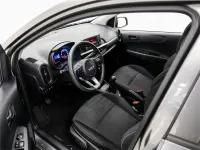 Usado Kia Picanto 63 CV (46 kW) 2024 Gris Utilitario