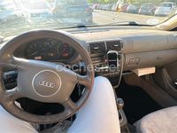 Usado Audi A3 Ambiente 150 CV (110 kW) 2001 Granate Utilitario
