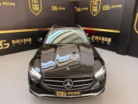 Usado Mercedes E300 306 CV (225 kW) 2021 Negro Familiar