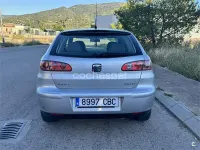 Usado Seat Ibiza Stella 75 CV (55 kW) 2002 Gris / plata Utilitario