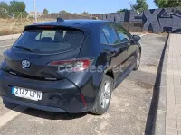 Usado Toyota Corolla Active 122 CV (89 kW) 2021 Negro Berlina