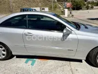 Usado Mercedes CLK240 Elegance 170 CV (125 kW) 2002 Gris / plata Coupe