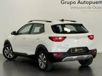 Usado Kia Stonic 120 CV (88 kW) 2023 Blanco SUV