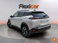 Usado Peugeot 2008 Allure 100 CV (73 kW) 2024 Blanco SUV