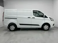 Usado Ford Transit Custom Trend 130 CV (95 kW) 2022 Blanco Van