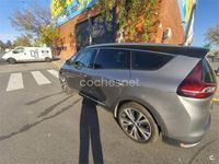 Usado Renault Grand Scénic IV Zen 140 CV (102 kW) 2018 Gris / plata Monovolumen