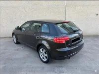 Usado Audi A3 Attraction 105 CV (77 kW) 2010 Gris / plata Utilitario