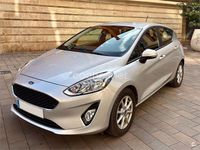 Usado Ford Fiesta Trend 85 CV (62 kW) 2018 Gris / plata Utilitario