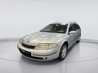Usado Renault Laguna GrandTour Dynamique 135 CV (99 kW) 2004 Gris / plata Familiar