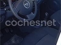 Usado Dacia Sandero Base 75 HP (55 kW) 2015 Branco Sedan