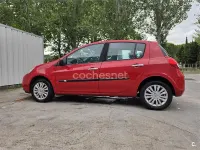 Usado Renault Clio IV Expression 75 CV (55 kW) 2012 Rojo Berlina