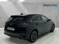 Begagnad Kia Ceed Edition 7 100 HK (73 kW) 2025 Svart Halvkombi