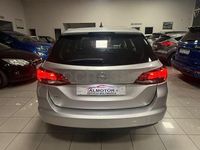 Usado Opel Astra Elegance 130 CV (95 kW) 2021 Gris / plata Berlina