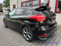 Usado Ford Focus ST 250 CV (183 kW) 2017 Negro Berlina