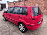 Usado Ford Fusion Trend 80 CV (58 kW) 2005 Rojo Utilitario