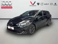 Usado Kia Ceed Style 100 CV (73 kW) 2025 Negro Utilitario