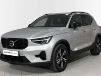 Usado Volvo XC40 Plus 163 CV (119 kW) 2025 Plateado SUV