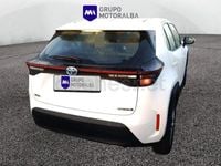 Usado Toyota Yaris Cross Business Edition 116 CV (85 kW) 2022 Blanco SUV