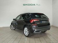 Usado Skoda Kamiq Sport 110 CV (80 kW) 2023 Negro SUV
