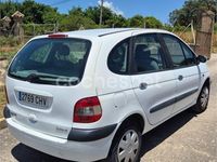 Usado Renault Scénic Dynamique 120 CV (88 kW) 2003 Blanco Monovolumen