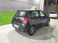 Usado Suzuki Swift GL 92 CV (67 kW) 2007 Negro Utilitario