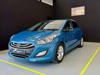 Usado Hyundai i30 110 CV (80 kW) 2014 Azul Berlina