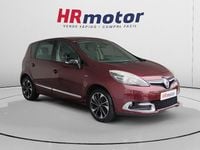 Usado Renault Scénic III Bose Edition 140 CV (102 kW) 2016 Rojo Monovolumen