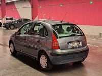 Usado Citroën C3 75 HP (55 kW) 2005 Cinzento Sedan