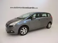 Usado Peugeot 5008 Premium 150 CV (110 kW) 2011 Gris Monovolumen