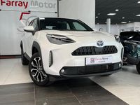 Usado Toyota Yaris Hybrid Style 116 CV (85 kW) 2023 Blanco