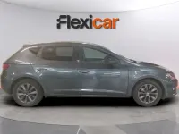 Usado Seat Leon Style 130 CV (95 kW) 2020 Azul Berlina
