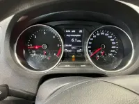 Usado VW Polo 75 CV (55 kW) 2015 Azul Berlina
