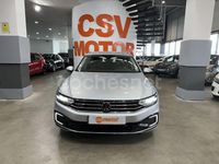 Usado VW Passat GTE 218 CV (160 kW) 2023 Gris / plata Familiar