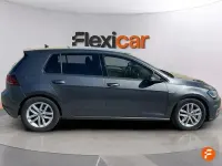 Usado VW Golf VII 131 CV (96 kW) 2019 Gris