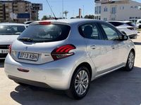Usado Peugeot 208 Style 110 CV (80 kW) 2017 Plateado Utilitario