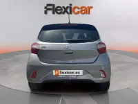 Usado Hyundai i10 Style 84 CV (61 kW) 2021 Marrón Utilitario