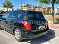Usado Peugeot 308 SW Active 115 CV (84 kW) 2013 Negro Familiar
