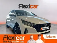 Usado Hyundai i20 100 CV (73 kW) 2022 Blanco Utilitario