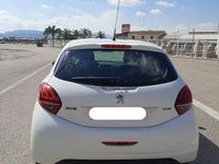 Usado Peugeot 208 Active 75 CV (55 kW) 2017 Blanco Utilitario