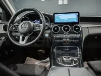 Usado Mercedes C220 194 CV (142 kW) 2018 Negro Familiar