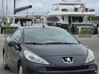 Usado Peugeot 207 CC 110 CV (80 kW) 2009 Negro Descapotable