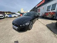Usado Jaguar XE Prestige 180 CV (132 kW) 2016 Negro Berlina