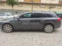 Usado Opel Insignia Cosmo 260 CV (191 kW) 2009 Gris / plata Familiar